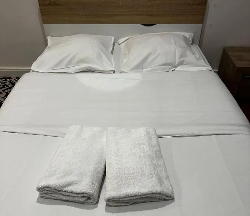 Quiet Apartment Near Saint-Lazarre - 10P-1